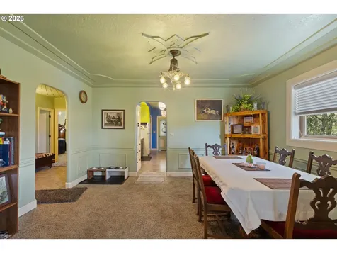 1365 SE Overlook Avenue Roseburg OR 97470