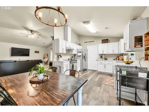 25198 Jake Street Veneta OR 97487