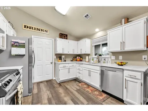 25198 Jake Street Veneta OR 97487