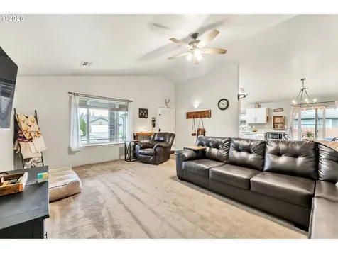 25198 Jake Street Veneta OR 97487