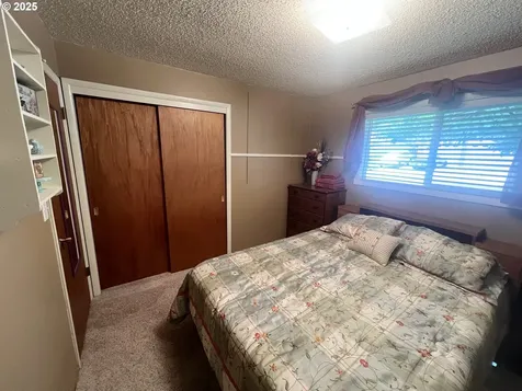 405 1st Street La Grande OR 97850