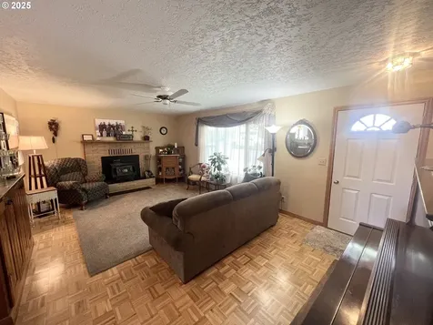 405 1st Street La Grande OR 97850