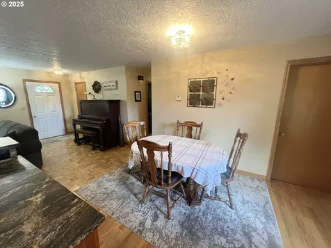 405 1st Street La Grande OR 97850