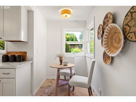 8106 SE 37th Avenue Portland OR 97202