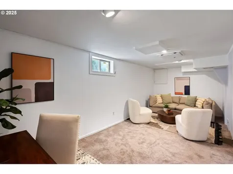 8106 SE 37th Avenue Portland OR 97202