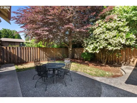 8106 SE 37th Avenue Portland OR 97202