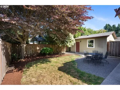 8106 SE 37th Avenue Portland OR 97202