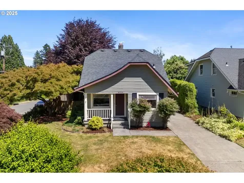 8106 SE 37th Avenue Portland OR 97202