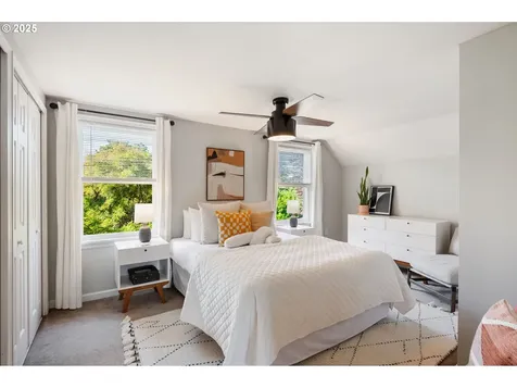 8106 SE 37th Avenue Portland OR 97202