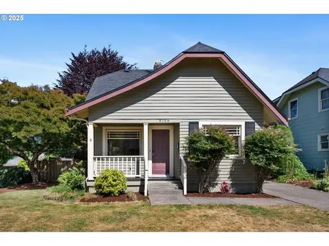 8106 SE 37th Avenue Portland OR 97202
