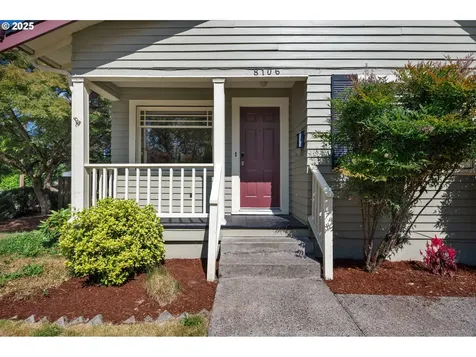 8106 SE 37th Avenue Portland OR 97202