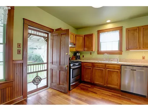 908 Court Street The Dalles OR 97058