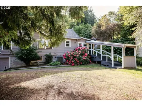 301 W Walnut Street Winlock WA 98596