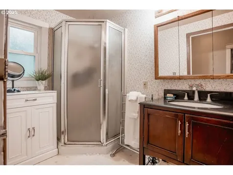301 W Walnut Street Winlock WA 98596