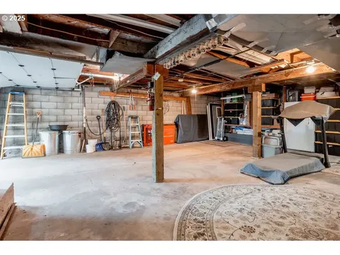 301 W Walnut Street Winlock WA 98596