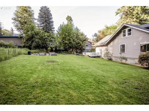 301 W Walnut Street Winlock WA 98596