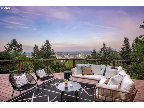 3110 NW Monte Vista Terrace Portland OR 97210