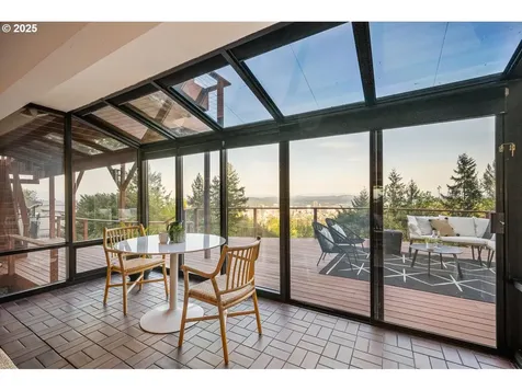 3110 NW Monte Vista Terrace Portland OR 97210