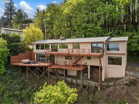 3110 NW Monte Vista Terrace Portland OR 97210