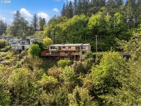 3110 NW Monte Vista Terrace Portland OR 97210