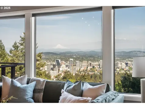 3110 NW Monte Vista Terrace Portland OR 97210