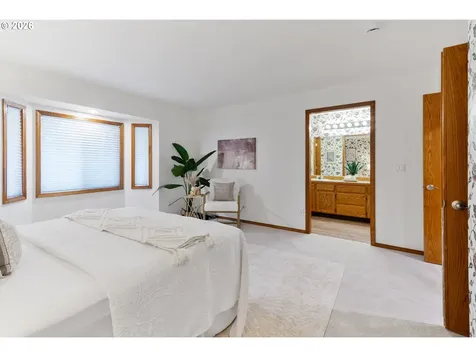 2730 NE Roberts Avenue Gresham OR 97030