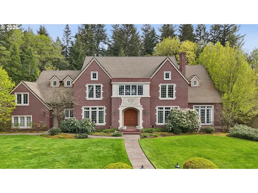 13616 NW Glendoveer Drive Portland OR 97231
