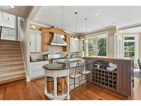 13616 NW Glendoveer Drive Portland OR 97231