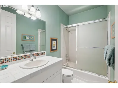 13616 NW Glendoveer Drive Portland OR 97231