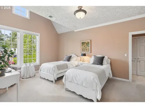 13616 NW Glendoveer Drive Portland OR 97231