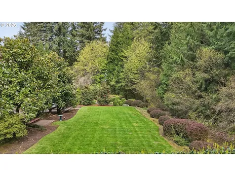 13616 NW Glendoveer Drive Portland OR 97231