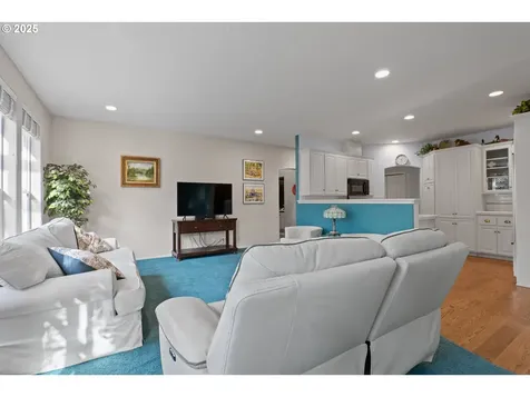 4256 Altura Street Eugene OR 97404