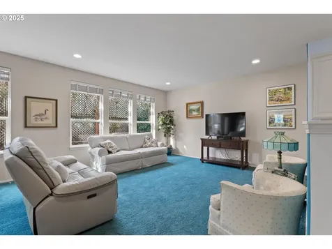 4256 Altura Street Eugene OR 97404