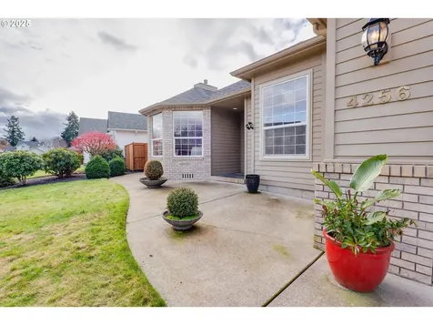 4256 Altura Street Eugene OR 97404