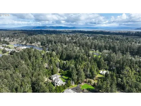 1471 SW Pine Drive Warrenton OR 97146