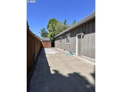 764 Impala Avenue Eugene OR 97404