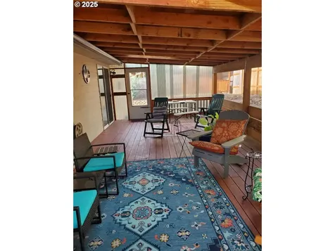 5114 Cherie Court SE Salem OR 97306