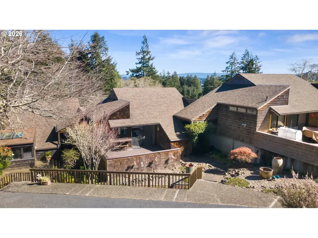 1320 Ingersoll Street Coos Bay OR 97420