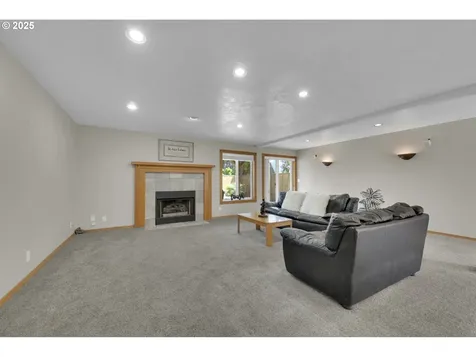 1779 Kings North Street Eugene OR 97401