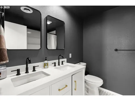 16758 SW Juliann Lane Beaverton OR 97007