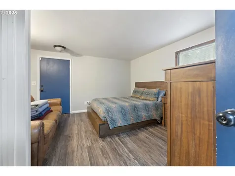 1945 Oak Street North Bend OR 97459