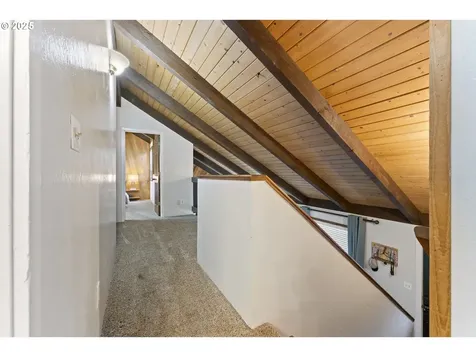 1945 Oak Street North Bend OR 97459