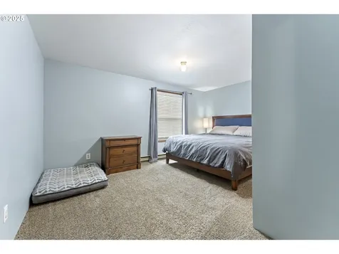 1945 Oak Street North Bend OR 97459
