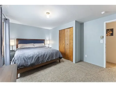 1945 Oak Street North Bend OR 97459