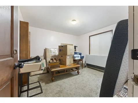 1945 Oak Street North Bend OR 97459