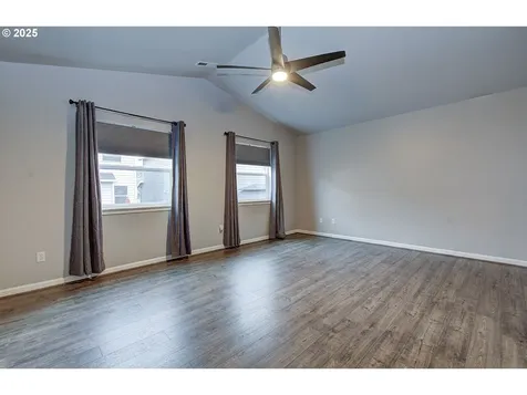 3809 SE 189th Avenue Vancouver WA 98683