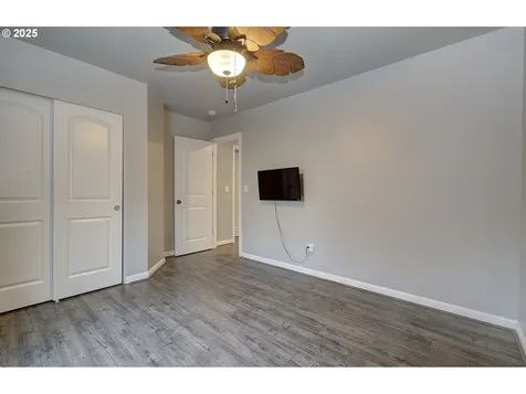 3809 SE 189th Avenue Vancouver WA 98683