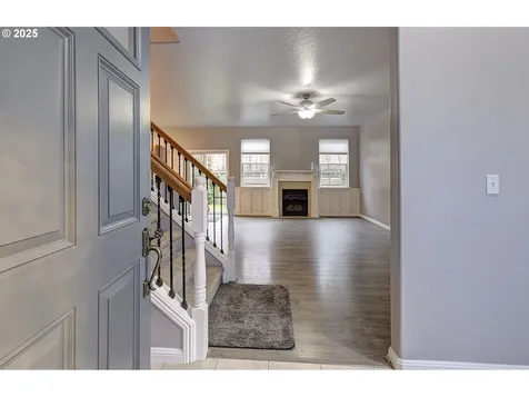 3809 SE 189th Avenue Vancouver WA 98683