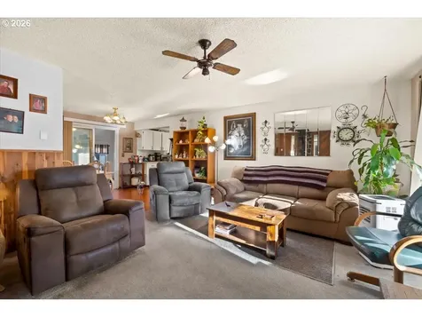 904 S Magnolia Street Cornelius OR 97113