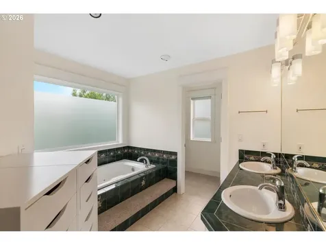 2519 NW 24th Circle Camas WA 98607